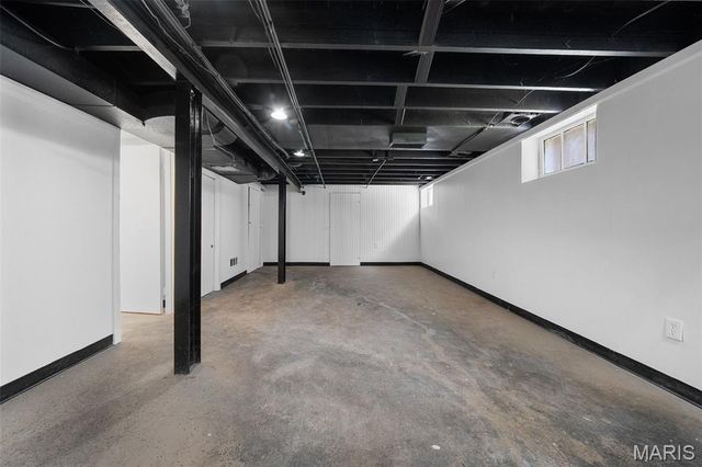 6012 North Pointe Boulevard, St Louis, MO 63147