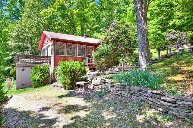 254 Light Ln, Cook Twp, PA 15658