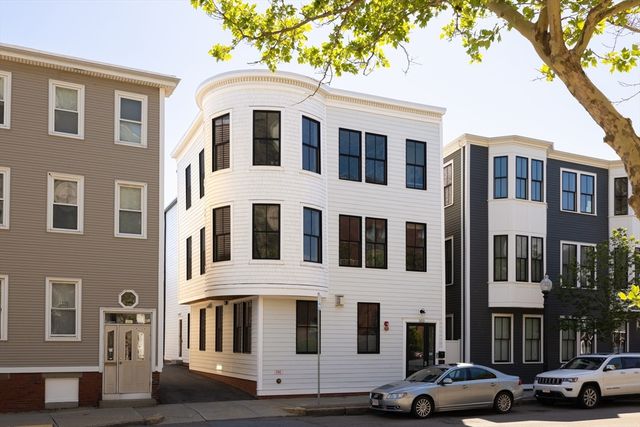 322 Bunker Hill St 2, Boston, MA 02129