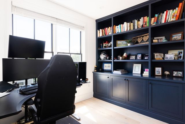 322 Bunker Hill St 2, Boston, MA 02129