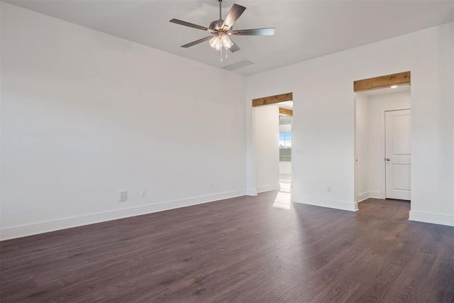 15808 Switchgrass Place, Moore, OK 73170