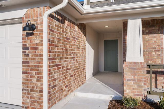 15808 Switchgrass Place, Moore, OK 73170