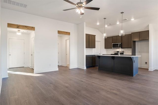 15808 Switchgrass Place, Moore, OK 73170