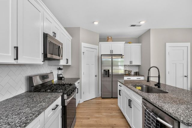 1525 White Tip Ln, Antioch, TN 37013