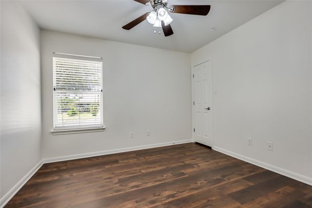 100 Barn Owl LOOP, Leander, TX 78641