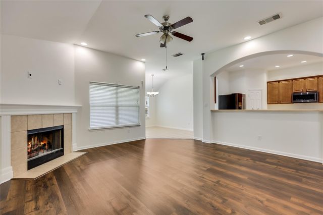 100 Barn Owl LOOP, Leander, TX 78641