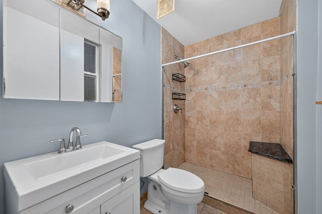 1629 N Clybourn Avenue G, Chicago, IL 60614