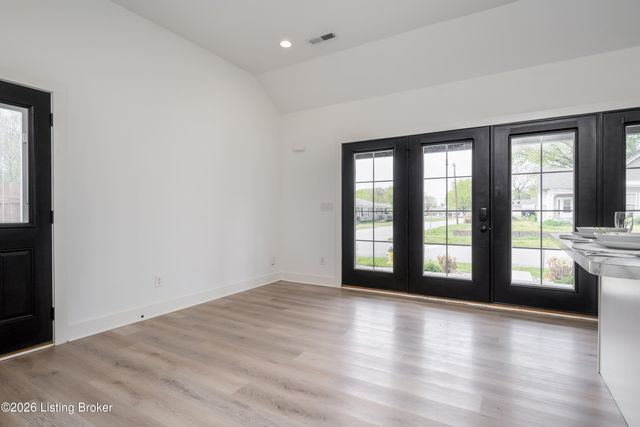 1032 S Virginia Ave, Clarksville, IN 47129