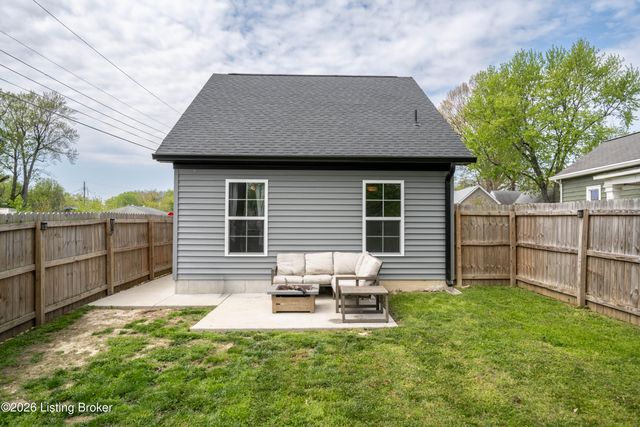 1032 S Virginia Ave, Clarksville, IN 47129