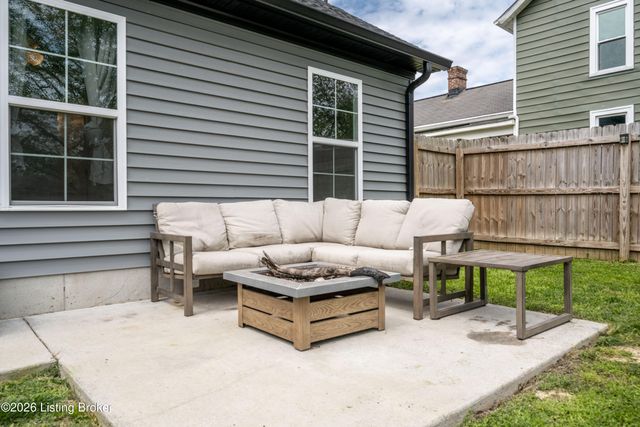 1032 S Virginia Ave, Clarksville, IN 47129