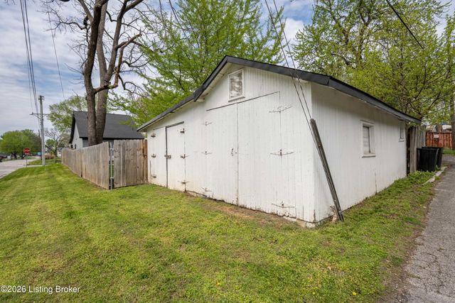 1032 S Virginia Ave, Clarksville, IN 47129