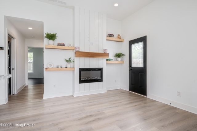 1032 S Virginia Ave, Clarksville, IN 47129