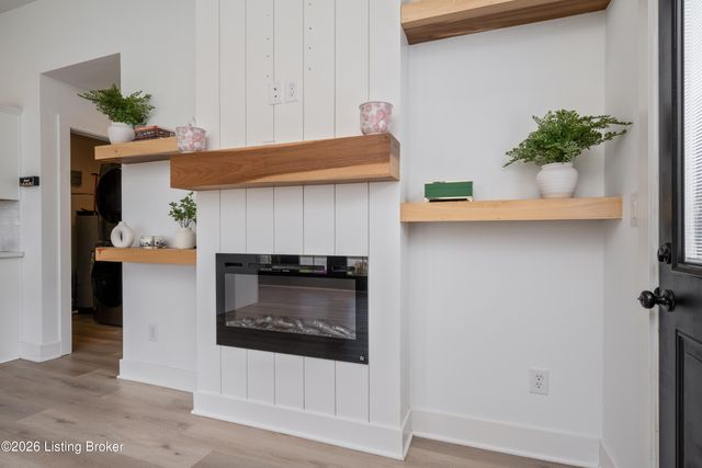 1032 S Virginia Ave, Clarksville, IN 47129