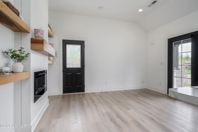 1032 S Virginia Ave, Clarksville, IN 47129