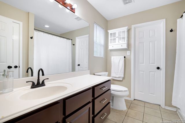 6026 CAMPSTOOL RD, San Antonio, TX 78239