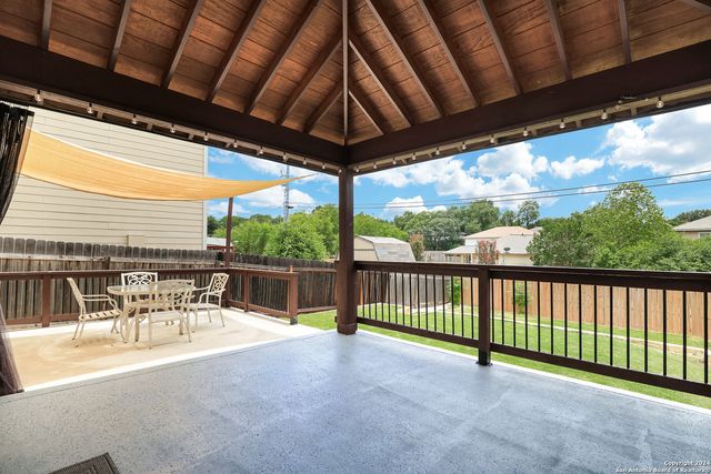 6026 CAMPSTOOL RD, San Antonio, TX 78239