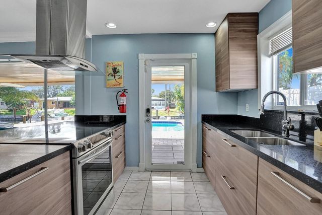 1701 SW 22nd Avenue, Fort Lauderdale, FL 33312