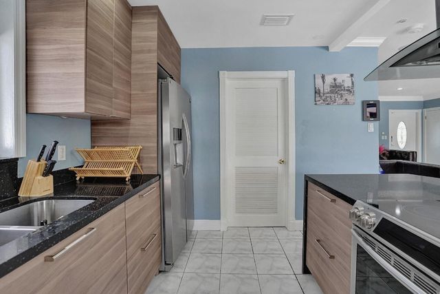 1701 SW 22nd Avenue, Fort Lauderdale, FL 33312