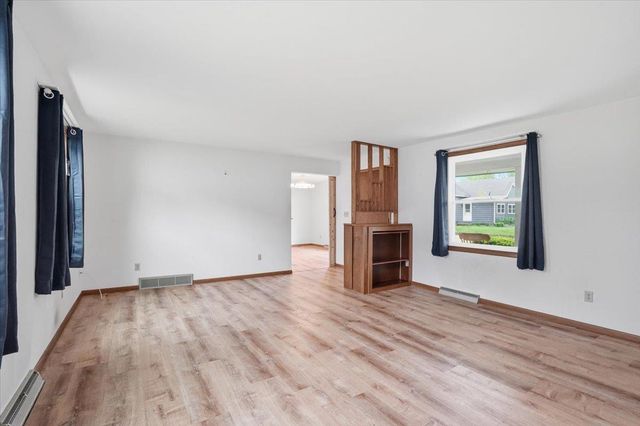 312 S Vine Street, Belleville, WI 53508