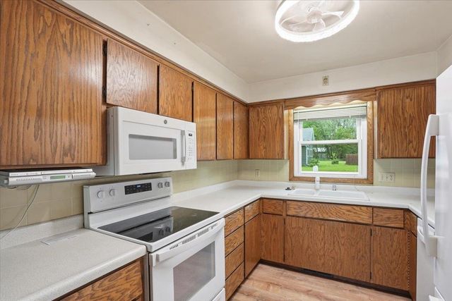 312 S Vine Street, Belleville, WI 53508