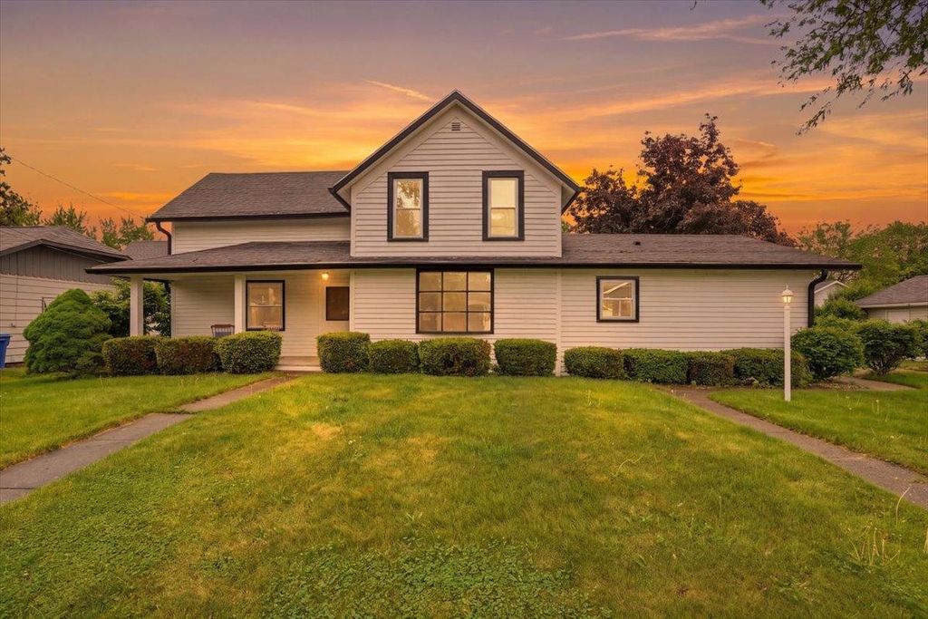 312 S Vine Street, Belleville, WI 53508