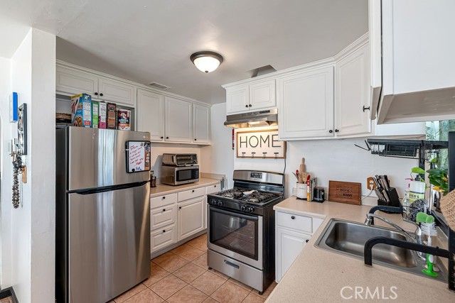 10624 Coloma Street, Loma Linda, CA 92354