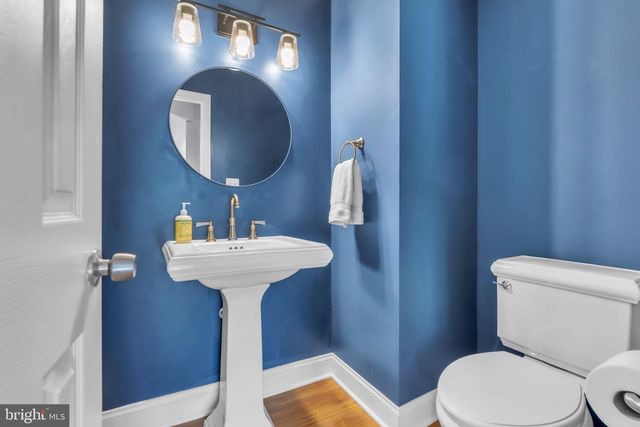 8710 YARMOUTH CT, Potomac, MD 20854