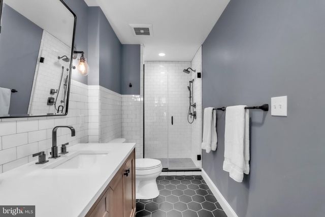 8710 YARMOUTH CT, Potomac, MD 20854