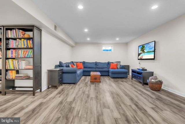8710 YARMOUTH CT, Potomac, MD 20854