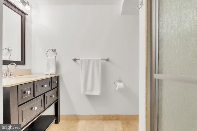 8710 YARMOUTH CT, Potomac, MD 20854
