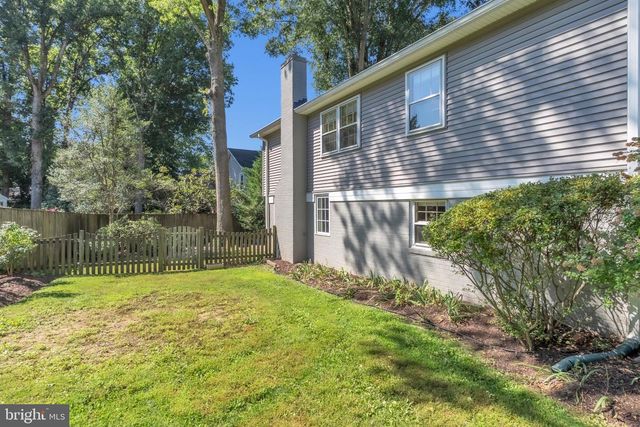 8710 YARMOUTH CT, Potomac, MD 20854