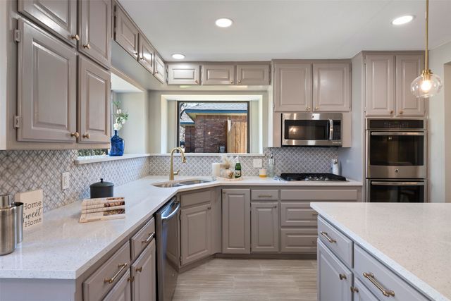 408 Moonlight Lane, Keller, TX 76248