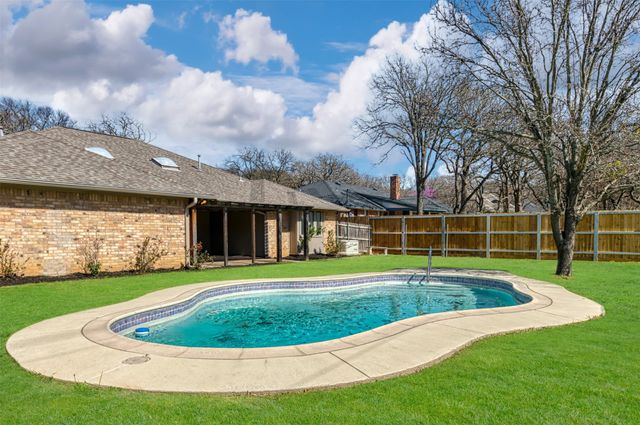 408 Moonlight Lane, Keller, TX 76248