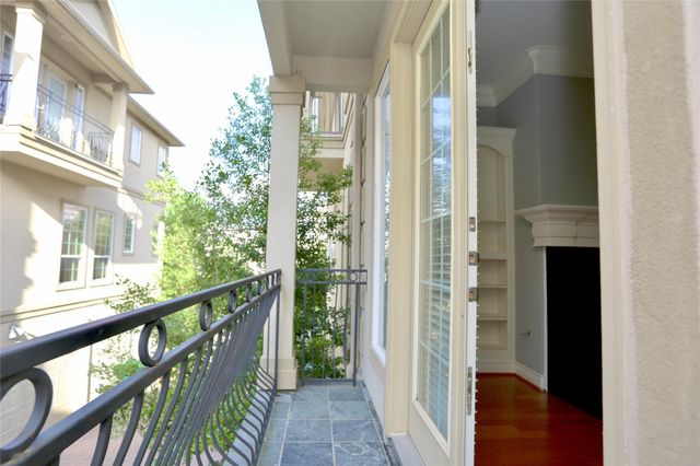 1314 Birdsall Street, Houston, TX 77007