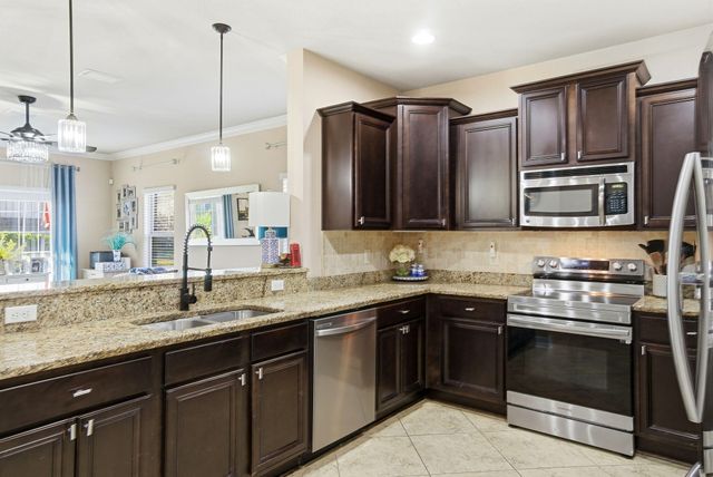 1758 Waterford Sound Boulevard, Gulf Breeze, FL 32563