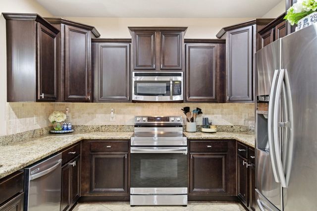 1758 Waterford Sound Boulevard, Gulf Breeze, FL 32563