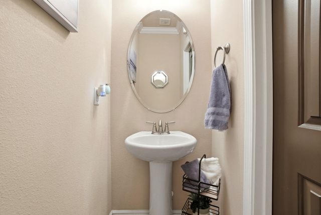 1758 Waterford Sound Boulevard, Gulf Breeze, FL 32563