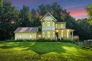 1070 N 3rd Street, Oshtemo Twp, MI 49009