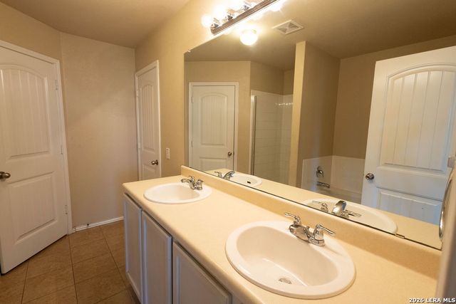 7202 GALAXY BRK, San Antonio, TX 78252