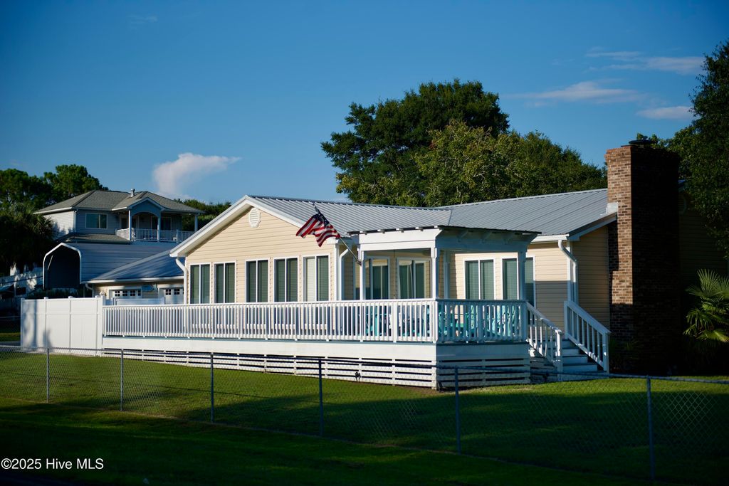 281 Rourks Landing Road SE, Bolivia, NC 28422