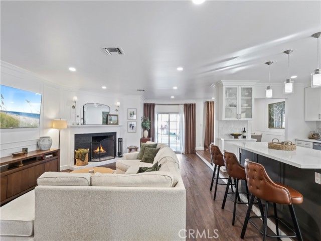 6900 Katherine Avenue, Van Nuys (los Angeles), CA 91405