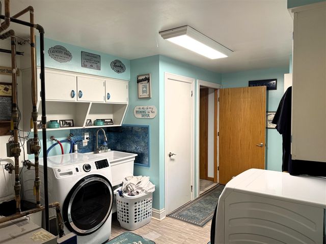 125 N Cedar Street, Evart, MI 49631