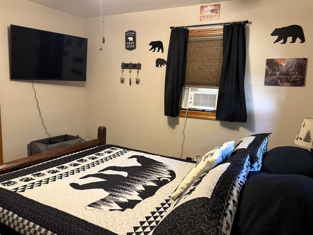 125 N Cedar Street, Evart, MI 49631