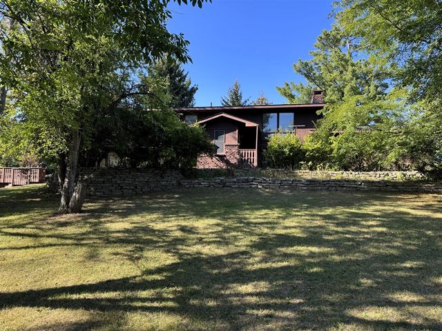 125 N Cedar Street, Evart, MI 49631