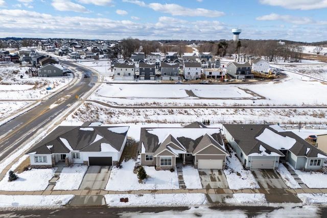 608 Burnt Sienna Drive, Middleton, WI 53562