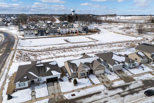 608 Burnt Sienna Drive, Middleton, WI 53562