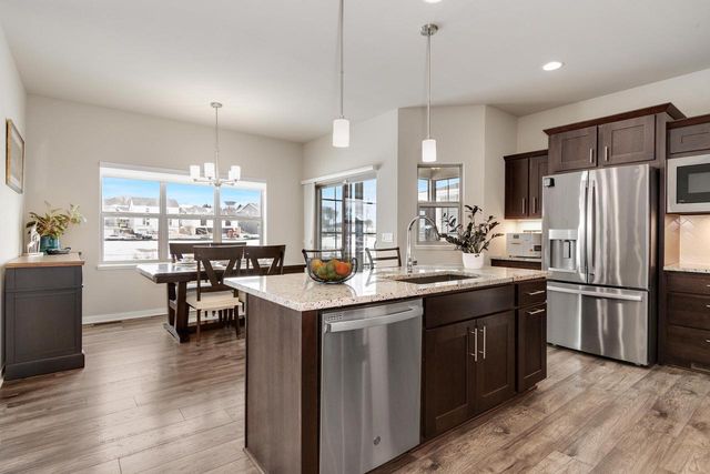 608 Burnt Sienna Drive, Middleton, WI 53562