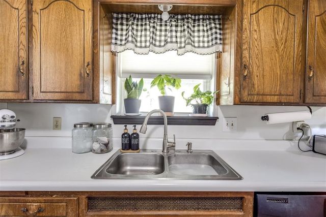 8809 S Kentucky Avenue, Oklahoma City, OK 73159