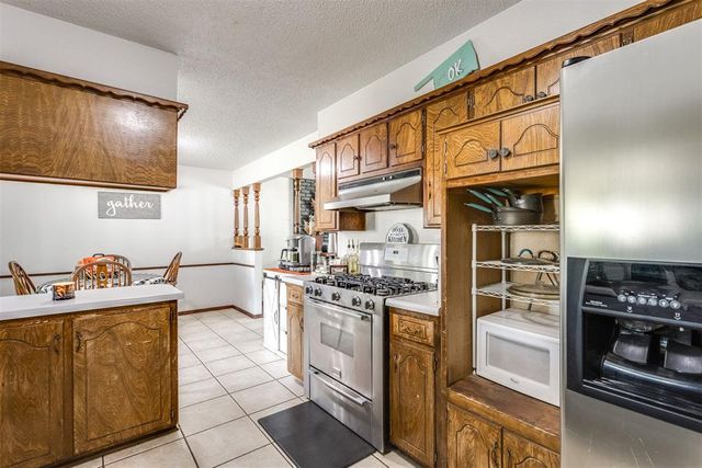 8809 S Kentucky Avenue, Oklahoma City, OK 73159