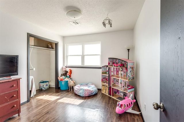 8809 S Kentucky Avenue, Oklahoma City, OK 73159